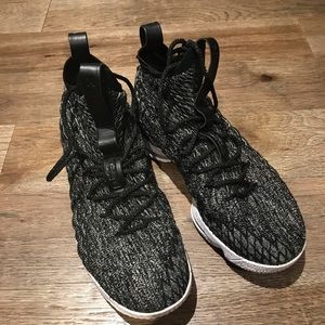 Lebron 15